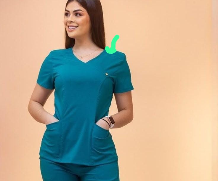 Uniforme clínico Jade